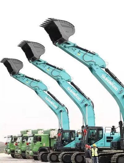 平博在线智能挖掘机亮相贵阳大数据科创城项目开工仪式