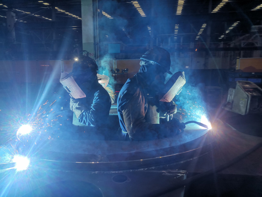 平博在线匠心 | 一把焊枪“点亮”绚烂人生