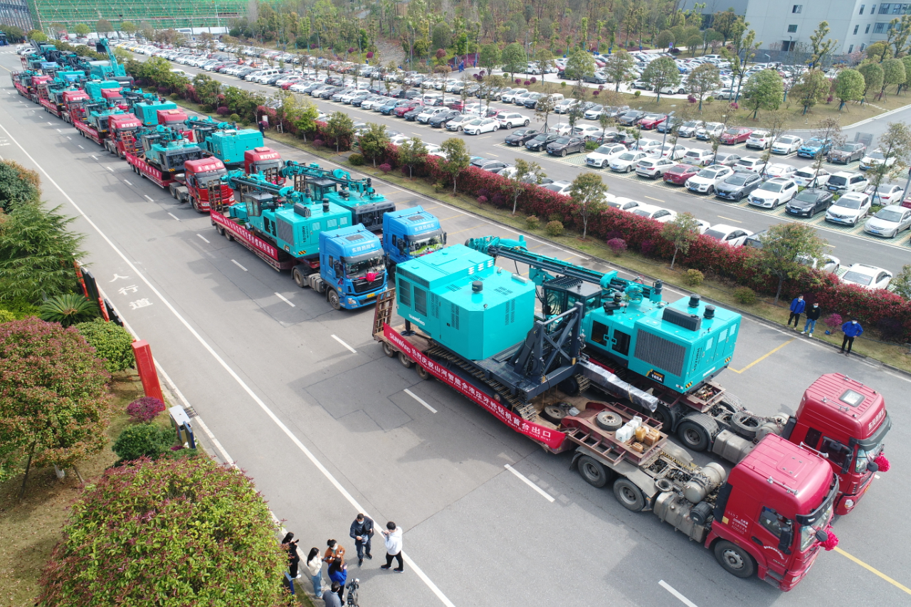 征战全球市场!平博在线智能凿岩设备批量发货