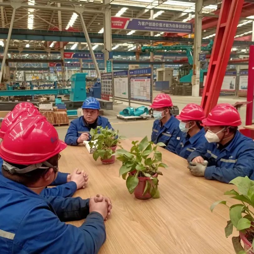 将奋斗进行到底!致敬平博在线劳动者