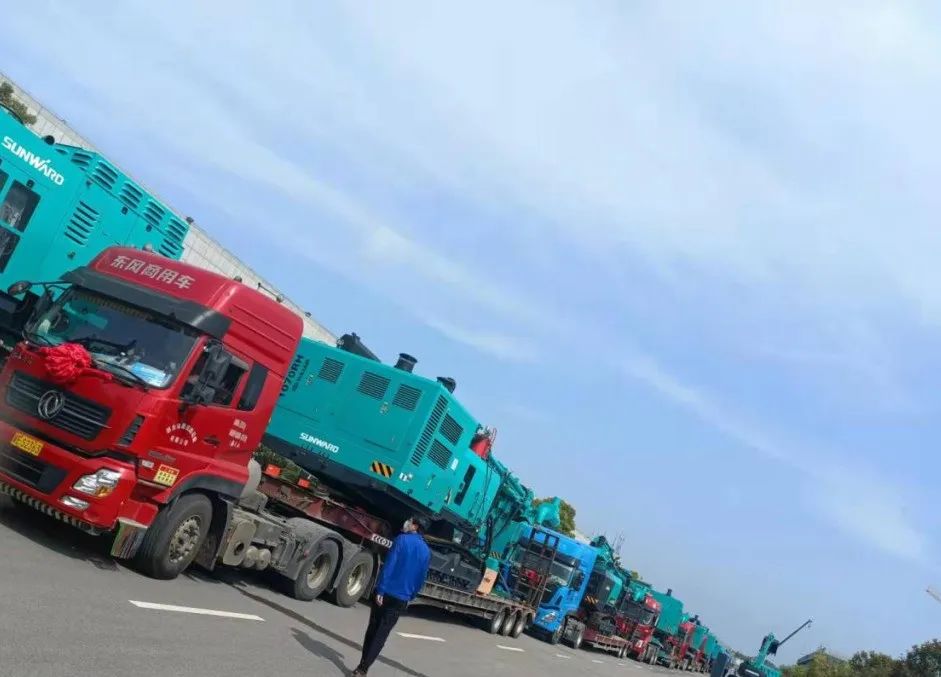 将奋斗进行到底!致敬平博在线劳动者