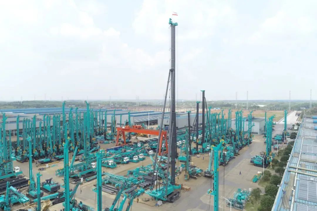 再获首单!平博在线智能成为湖南自贸试验区首单“融资租赁+工程机械设备出口”试点业务落地单位