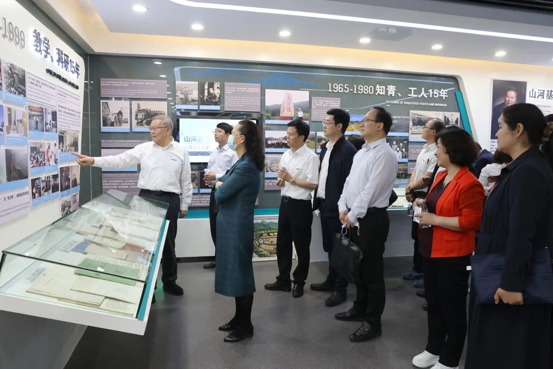 深化产学研合作!中南大学校长、中国工程院院士田红旗率团拜访平博在线智能