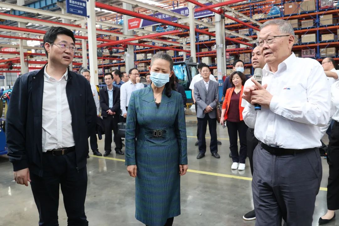 深化产学研合作!中南大学校长、中国工程院院士田红旗率团拜访平博在线智能