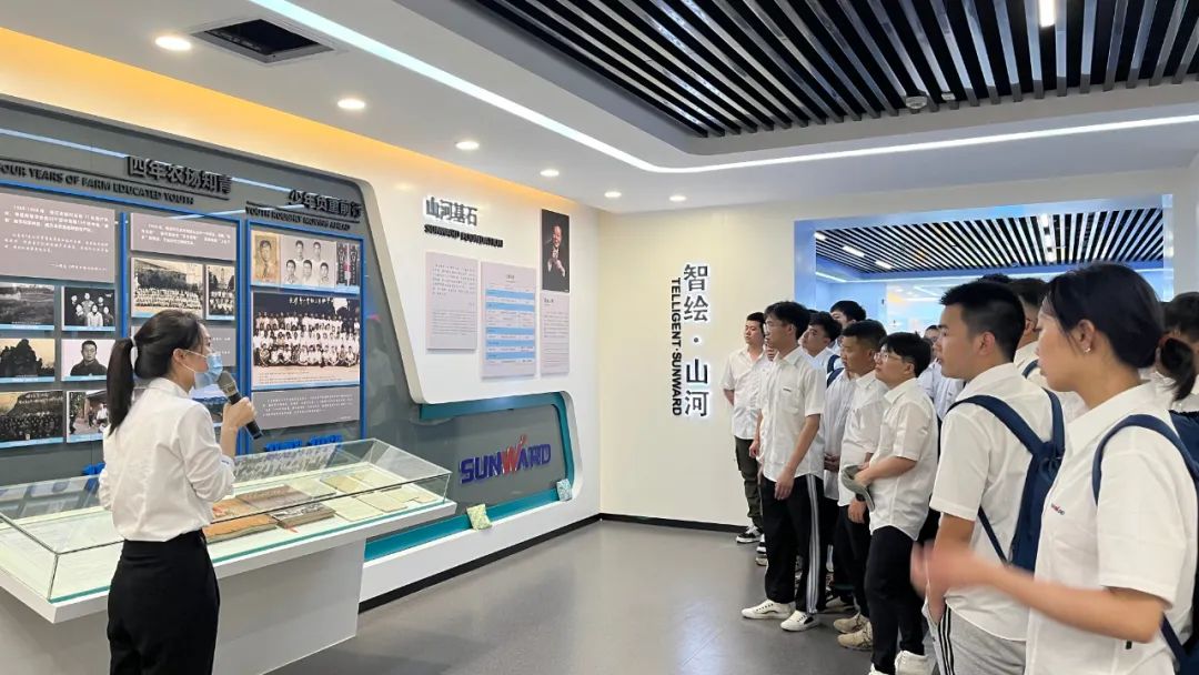 校招 | 盛夏七月,这群“向着太阳奔跑”的少年来平博在线智能啦!