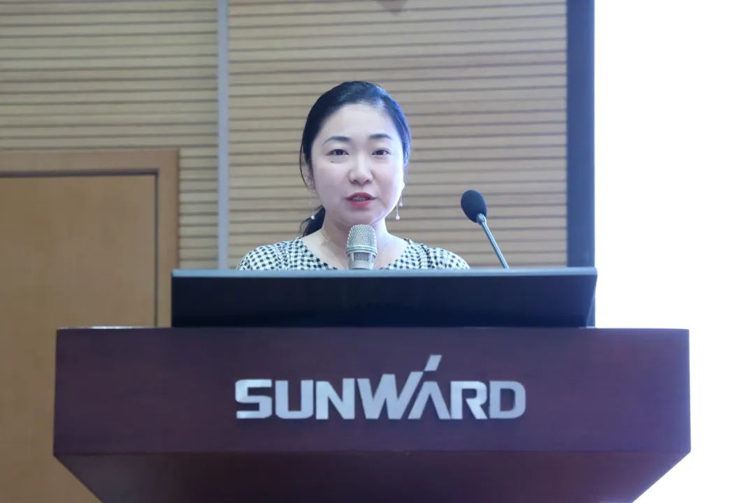 缤纷“暑”假，不负所“托”！平博在线智能职工子女暑期托管班结业啦