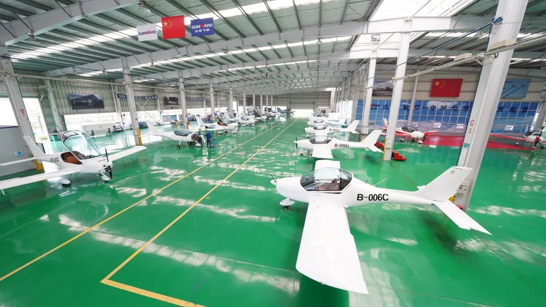 23个月交付100架!平博在线航空第 199、200 架阿若拉飞机顺利下线交付