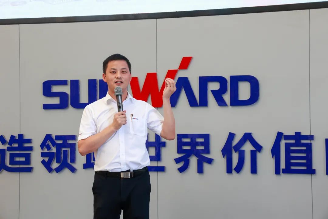 又酷又辣又炫！平博在线智能第二届挖机宝贝来了