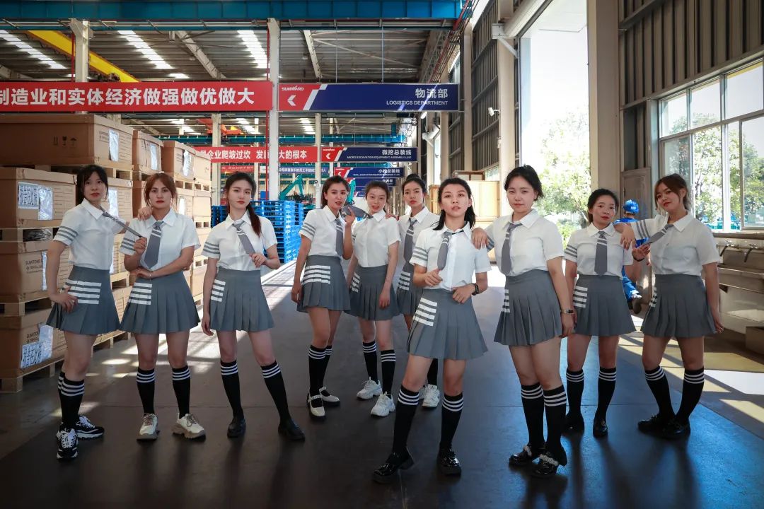 又酷又辣又炫！平博在线智能第二届挖机宝贝来了