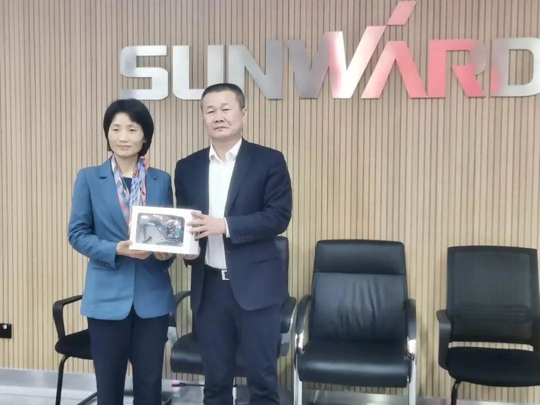 湖南省贸促会考察调研平博在线智能