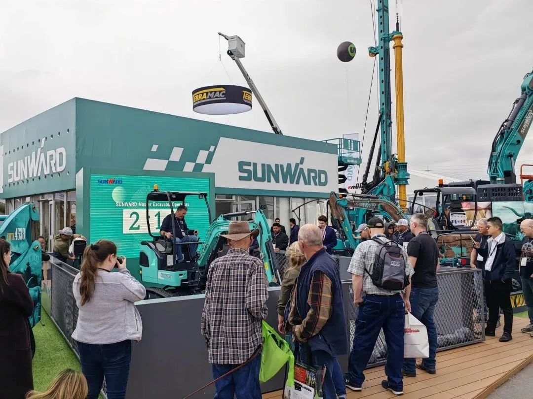 拉展直播 | “狂飙”美国！平博在线智能向世界展示中国制造硬实力