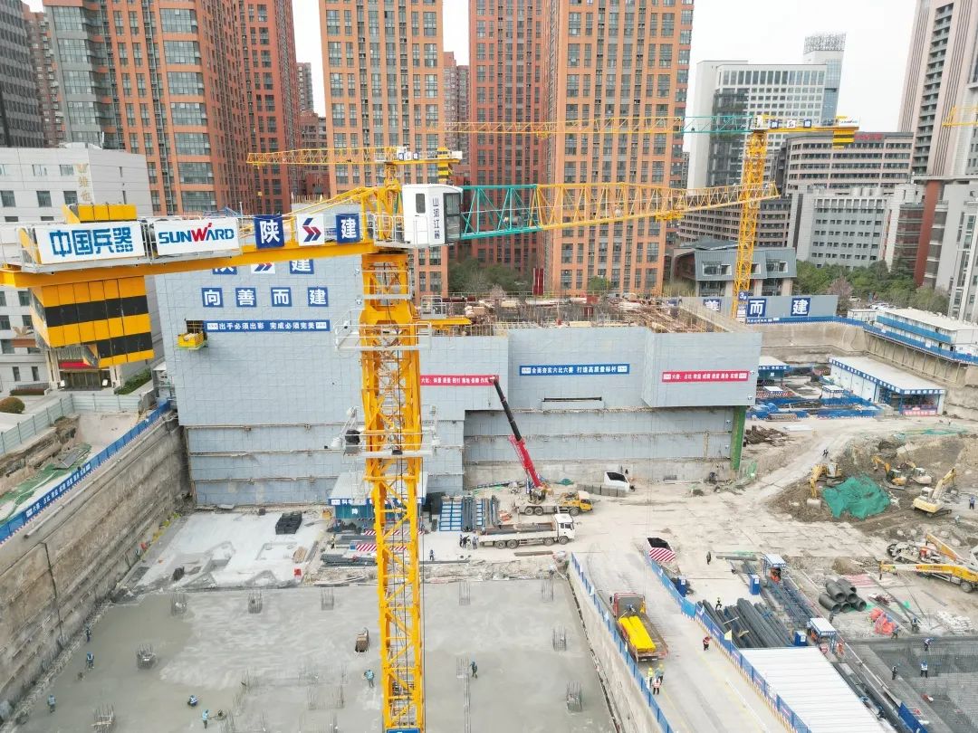 兴盛西北！平博在线江麓建筑起重机械助建西安都市经济圈