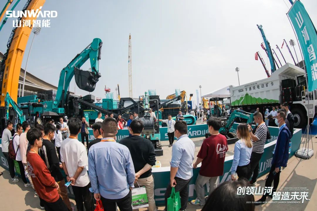 2023 CICEE | 平博在线智能亮相2023长沙国际工程机械展！智能化、电动化产品站C位