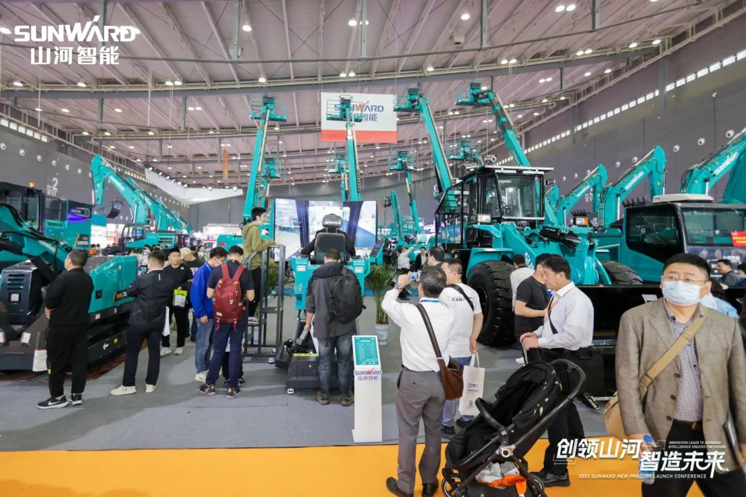 2023 CICEE | 平博在线智能亮相2023长沙国际工程机械展！智能化、电动化产品站C位