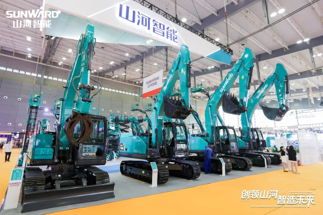 2023 CICEE | 平博在线智能亮相2023长沙国际工程机械展！智能化、电动化产品站C位
