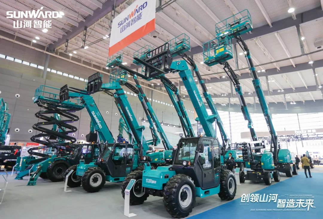 2023 CICEE | 平博在线智能亮相2023长沙国际工程机械展！智能化、电动化产品站C位