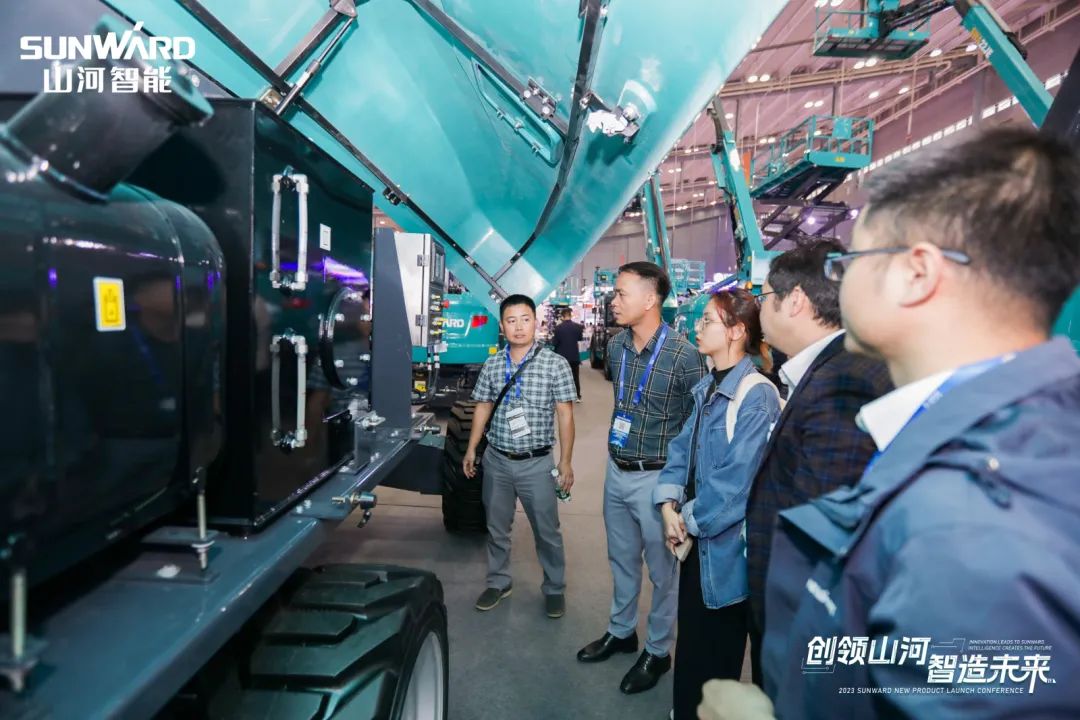 2023 CICEE | 平博在线智能亮相2023长沙国际工程机械展！智能化、电动化产品站C位