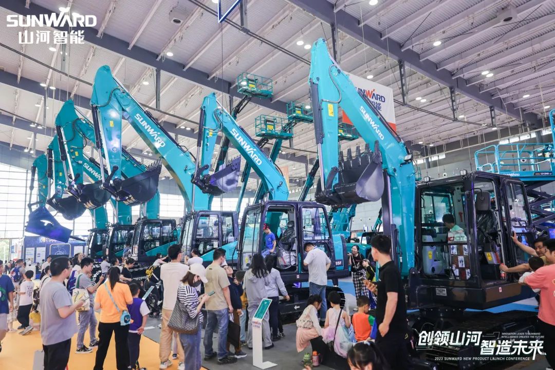 2023 CICEE | 全球工程机械盛会完美落幕！平博在线智能交出闪亮答卷