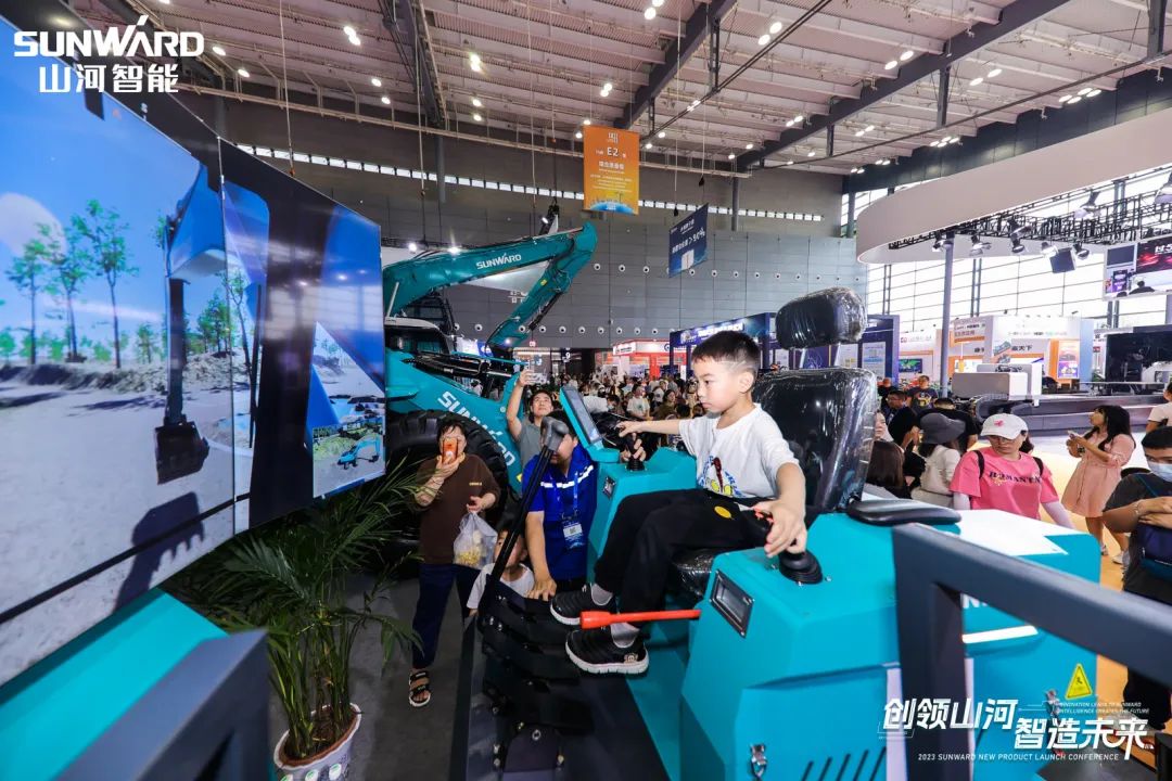2023 CICEE | 全球工程机械盛会完美落幕！平博在线智能交出闪亮答卷