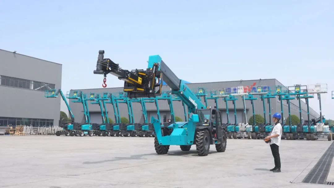 独家定制！平博在线智能油缸更换机器人顺利下线