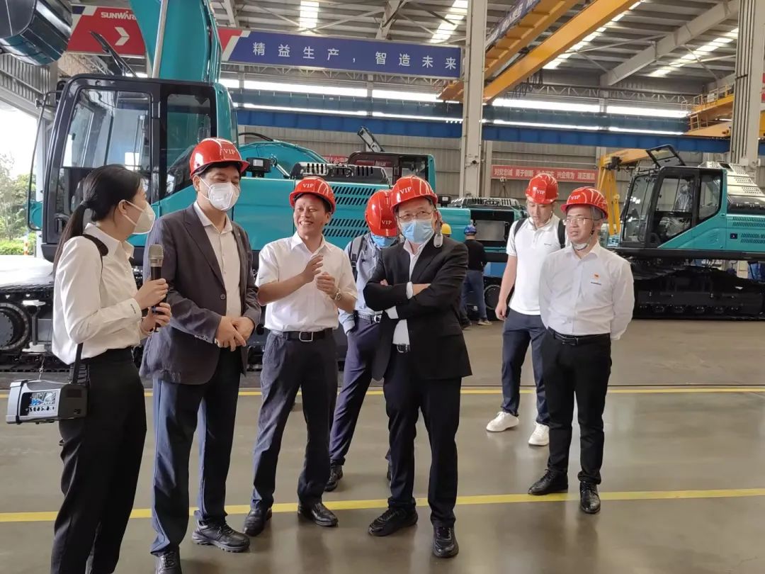 中国科学院院士陈十一率队到访平博在线智能