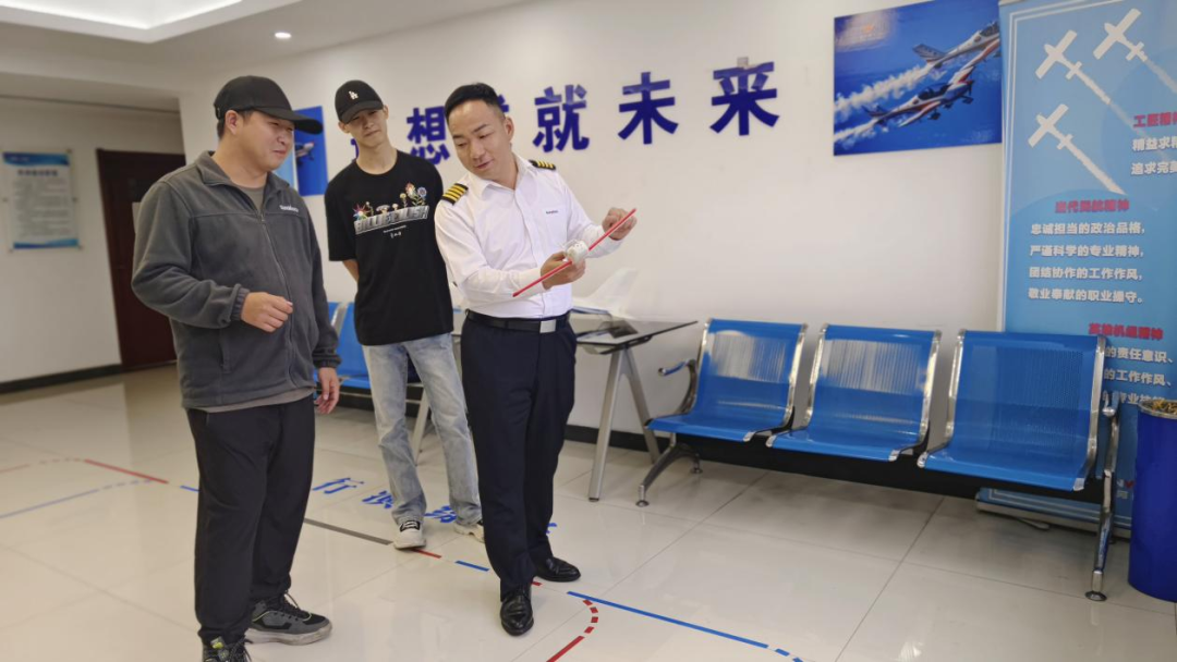 湖南平博在线通航获CCAR-141部民用航空器驾驶员学校运行合格证