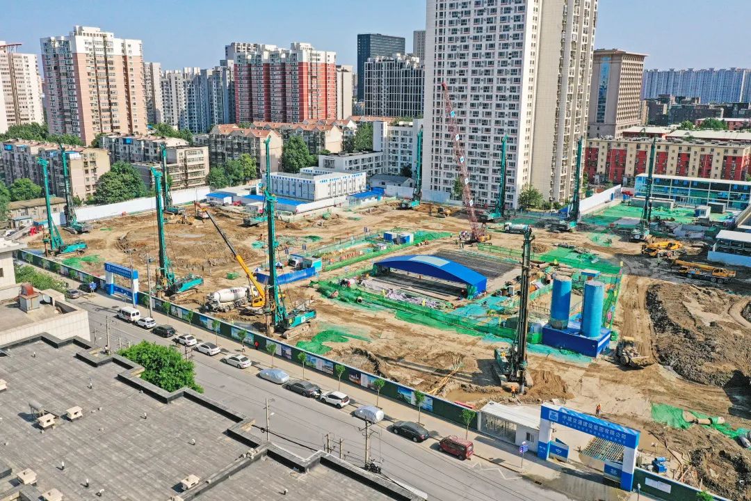 闪耀首都！平博在线智能旋挖钻机集群助力民生工程