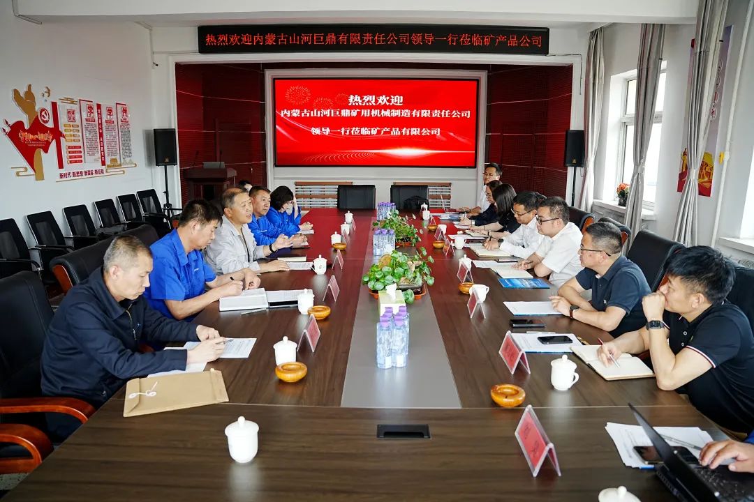 持续助力“双碳”目标，平博在线巨鼎LNG矿卡在辽宁批量应用