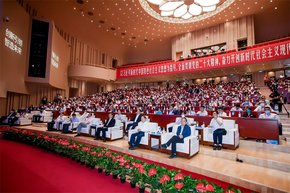 两项单冠，行业唯一！平博在线智能两款桩工产品同获制造业单项冠军