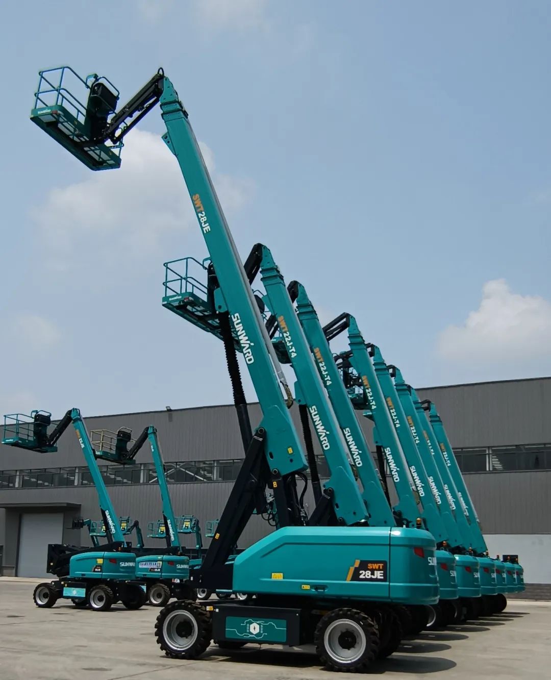 新能源家族再添“新丁”！平博在线智能三款电动臂式高空作业平台齐下线