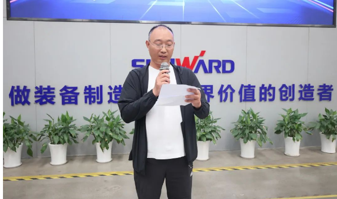 助力“双碳”、绿动未来！平博在线智能增程式电动旋挖钻机、液压混合动力旋挖钻机齐交付