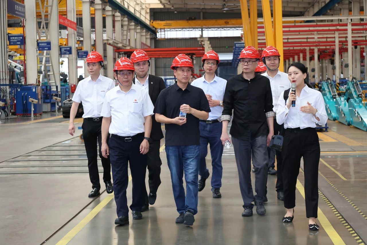 永青科技集团董事长胡晓东带队到访平博在线智能