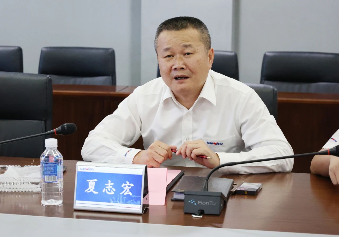 永青科技集团董事长胡晓东带队到访平博在线智能