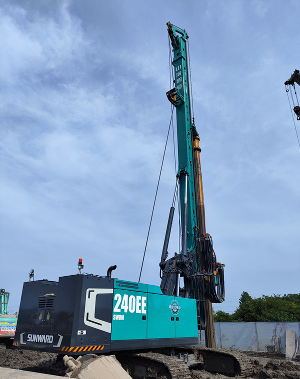 出道即巅峰！平博在线智能增程式电动旋挖钻机硬核给“利”