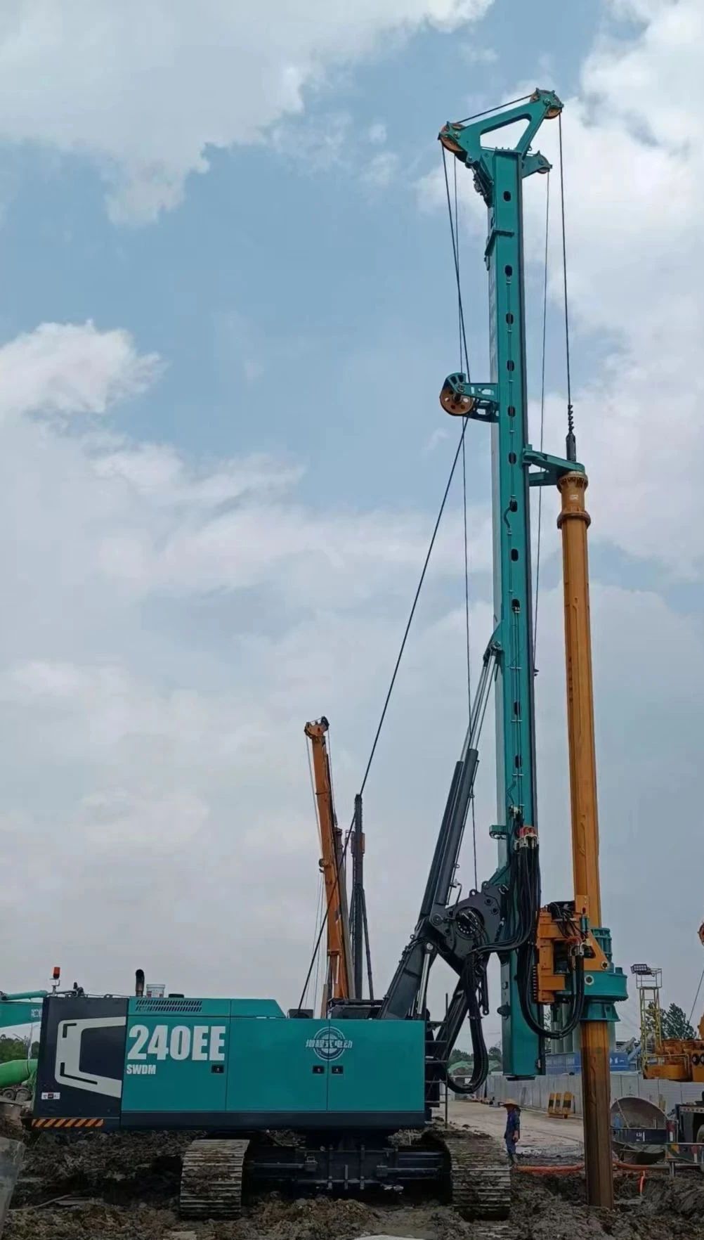 出道即巅峰！平博在线智能增程式电动旋挖钻机硬核给“利”