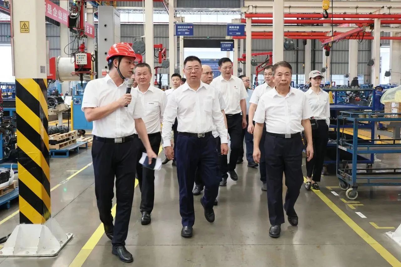 两家世界500强企业董事长同访平博在线智能