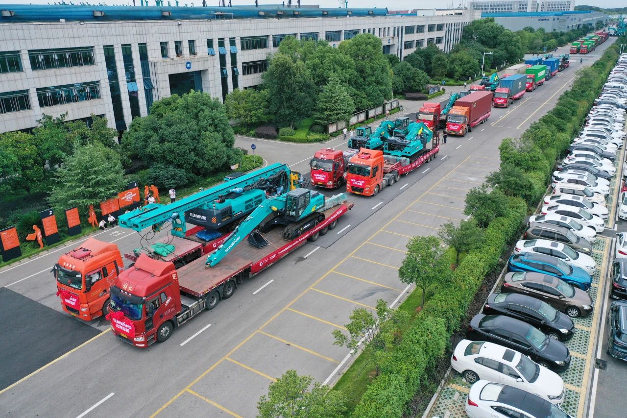 持续进军国际市场！平博在线智能近百台设备集中发货