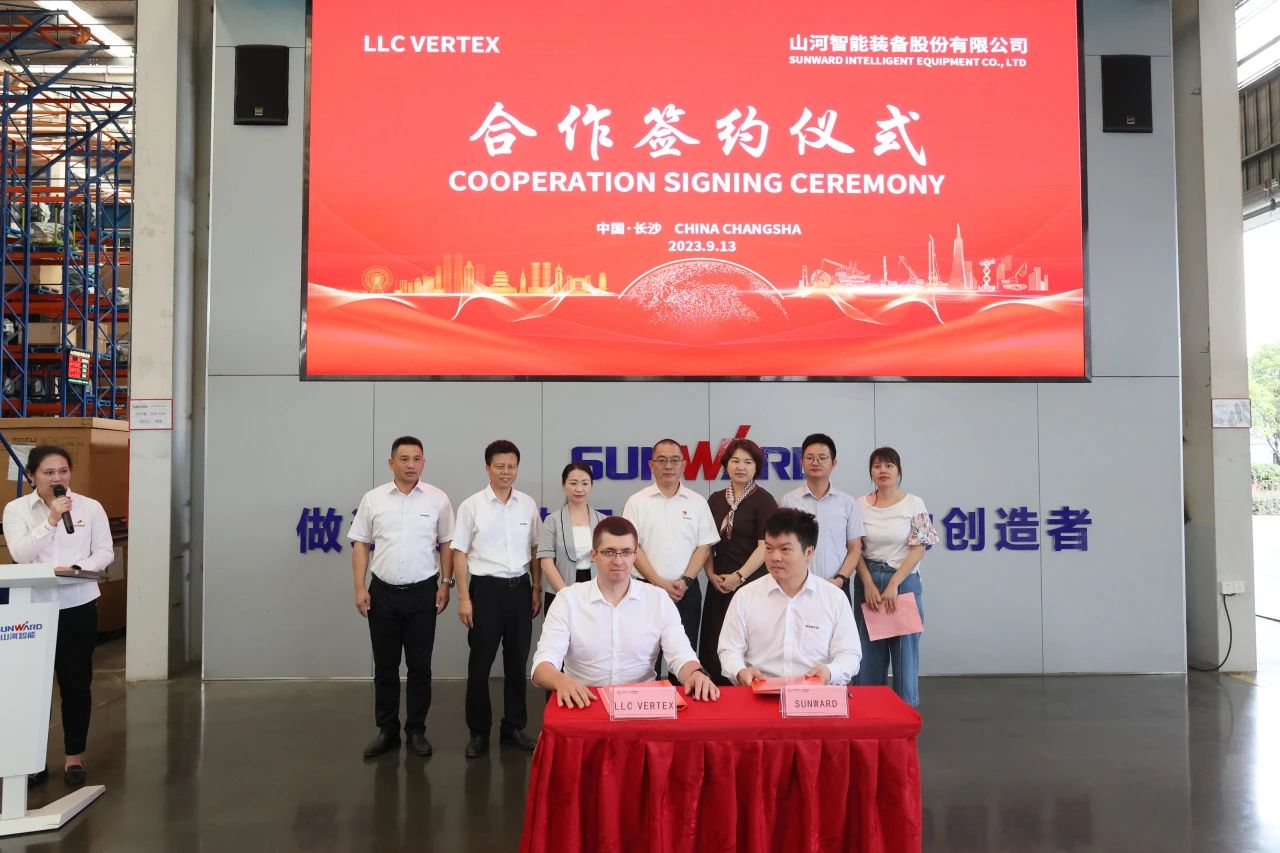 持续进军国际市场！平博在线智能近百台设备集中发货