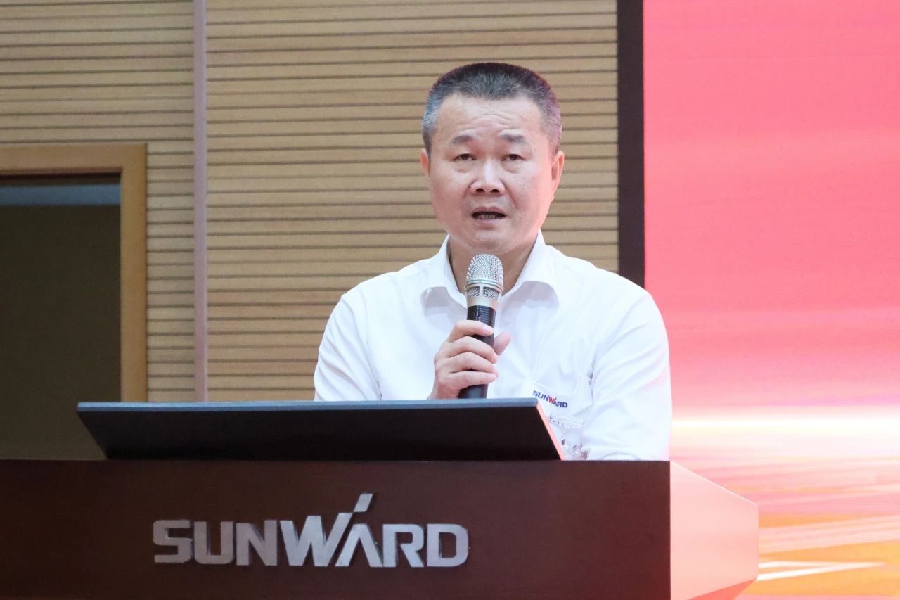 强信心 聚合力 共建美好家园——庆祝平博在线智能成立24周年表彰大会隆重召开