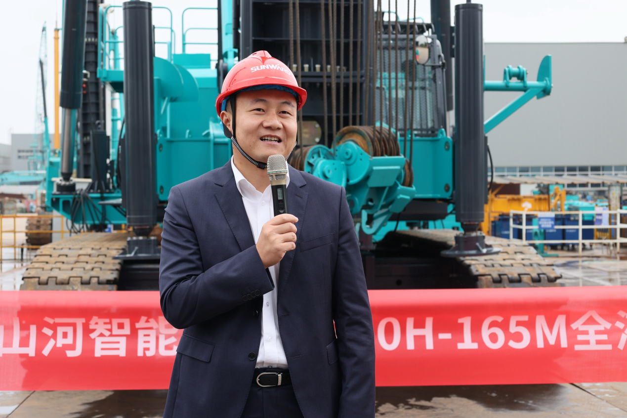 民族品牌获认可！平博在线智能桩架产品交付香港客户