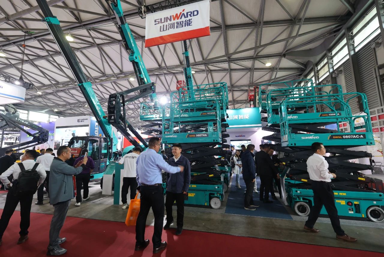 精品出击，闪耀魔都！平博在线智能全系列高空机械亮相2023亚洲国际高空展