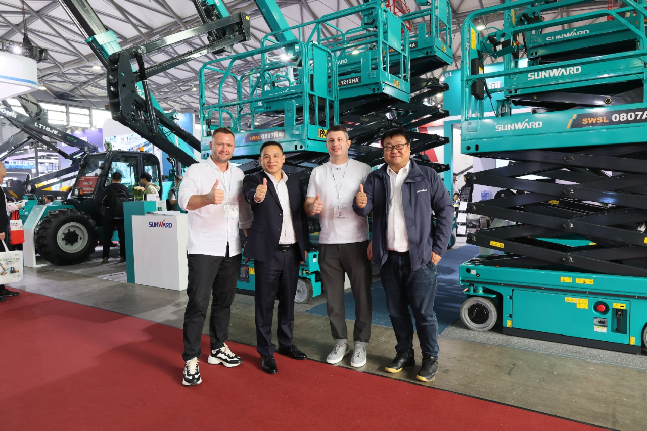 精品出击，闪耀魔都！平博在线智能全系列高空机械亮相2023亚洲国际高空展