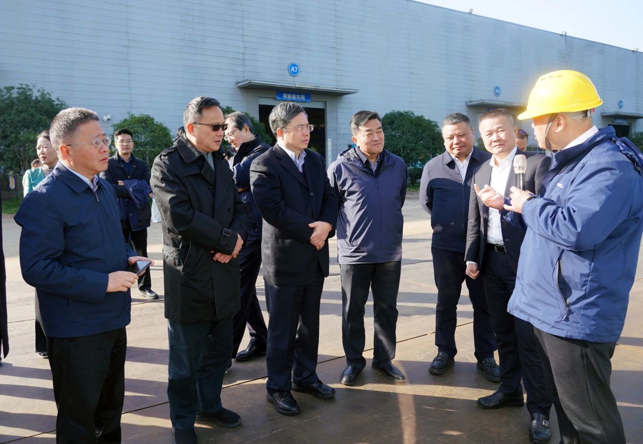 聚焦装备再制造!上海市政协副主席、党组副书记肖贵玉带队调研平博在线智能