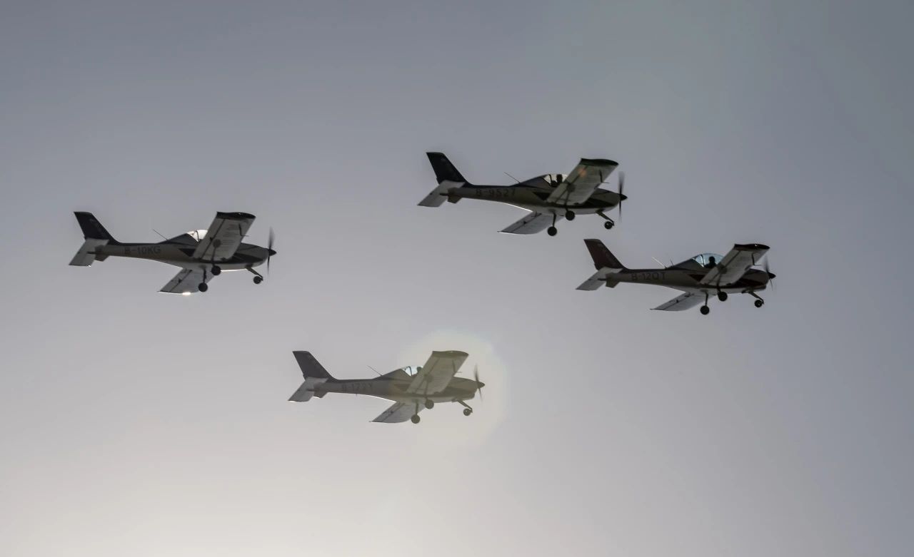 央媒聚焦!一起见证首届亚洲通用航空展上的平博在线风采