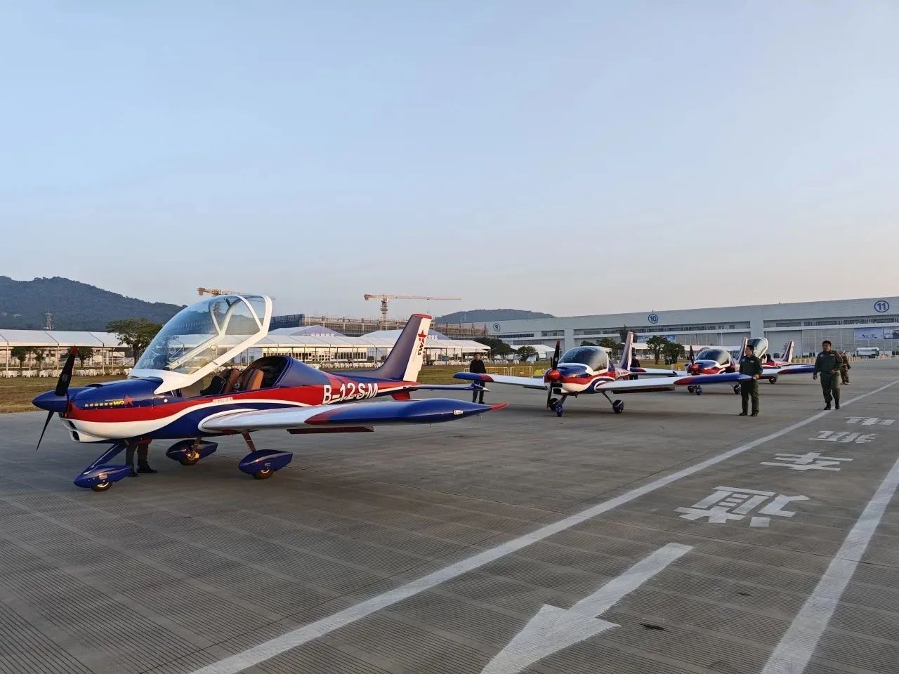 央媒聚焦!一起见证首届亚洲通用航空展上的平博在线风采