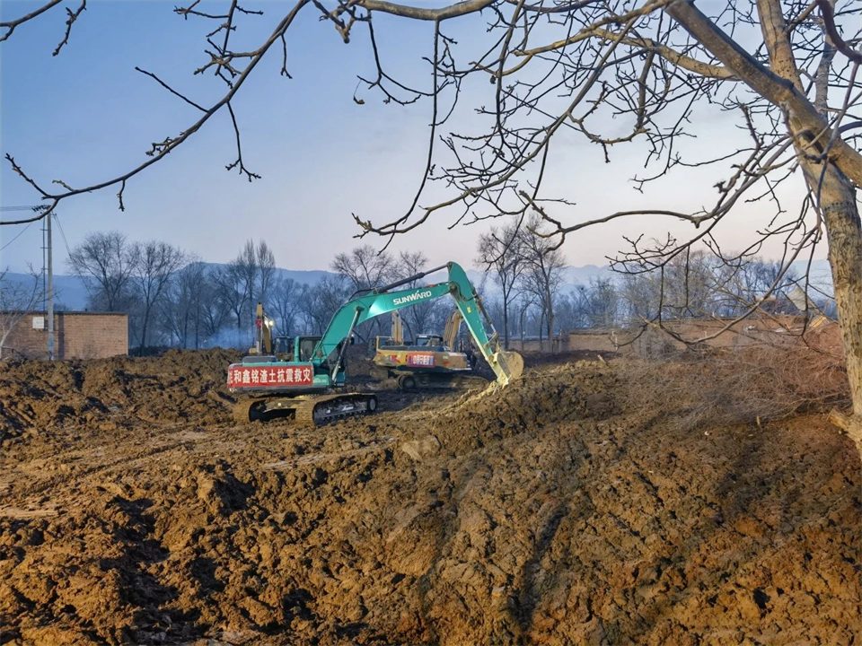 支援抗震救灾一线，平博在线智能在行动！