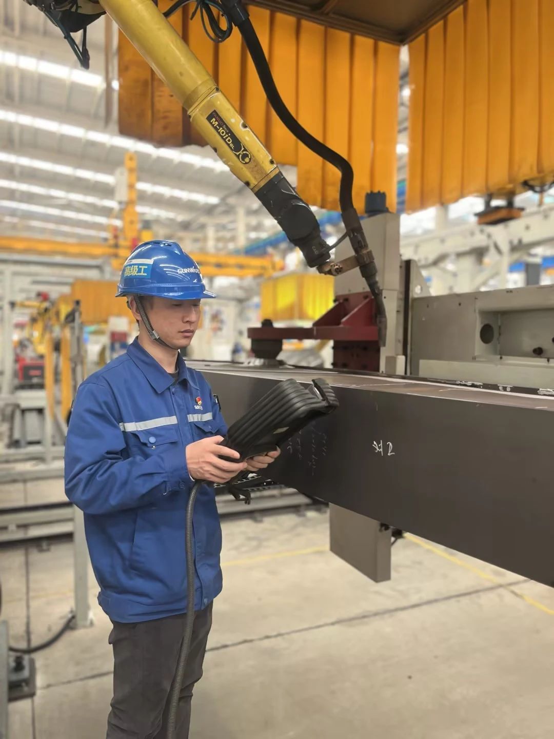 看平博在线工匠们如何用一双巧手“拿捏”工作、创造“奇迹”