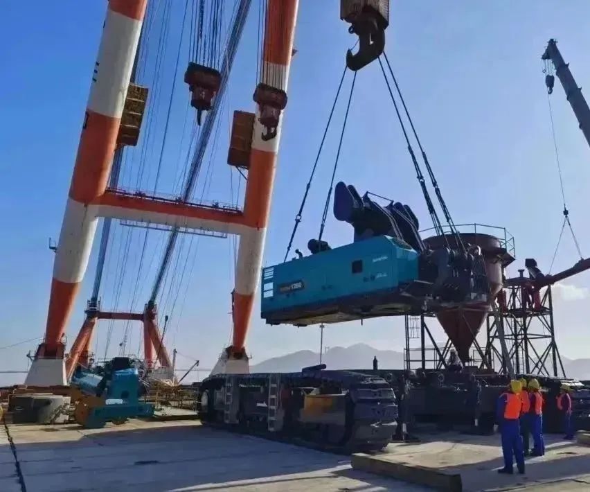 全面告捷！平博在线智能超级旋挖钻机圆满完成甬舟铁路西堠门公铁两用大桥桩基施工任务