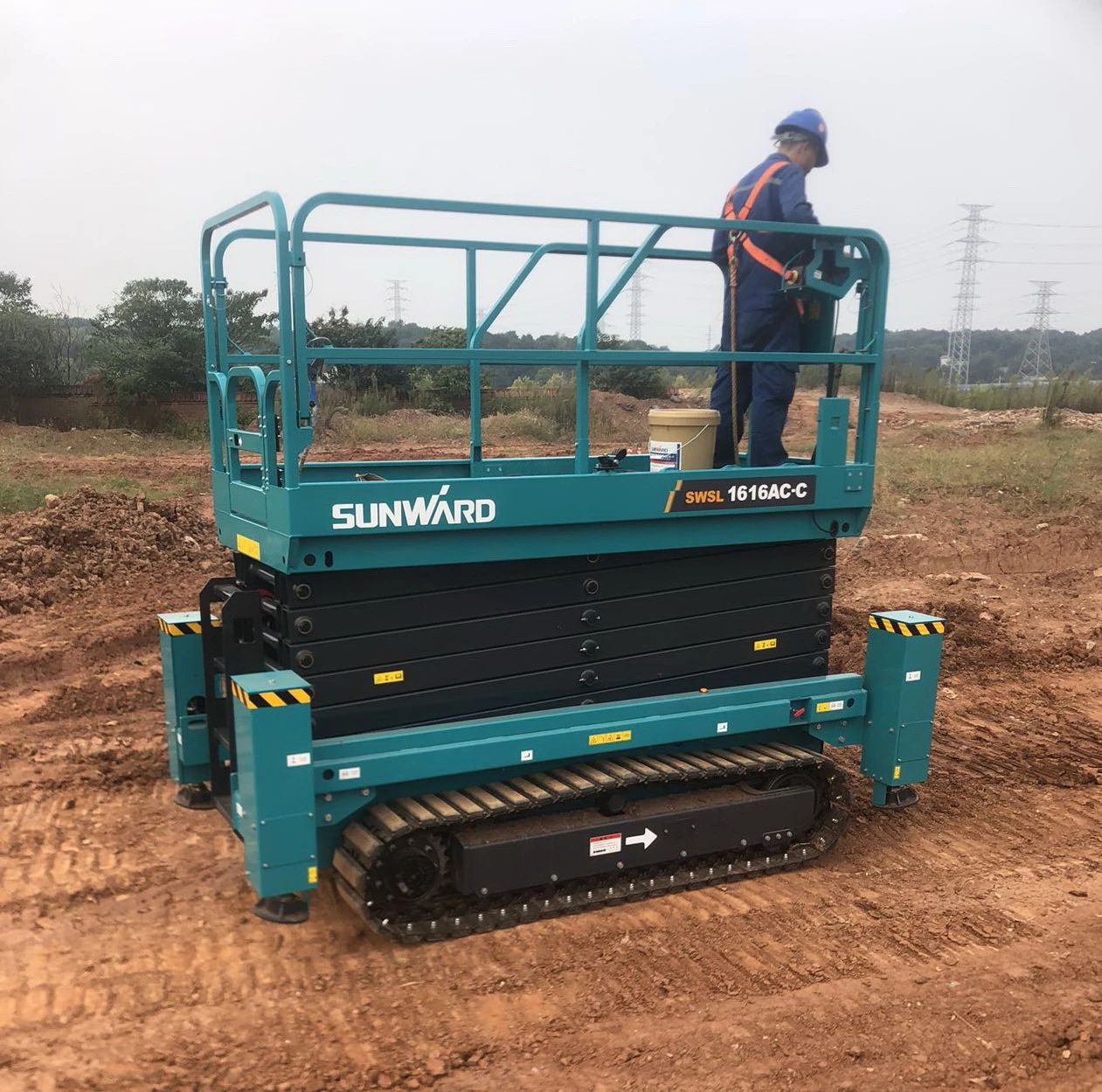 高配置、优性能!平博在线智能剪叉军团再添新兵!