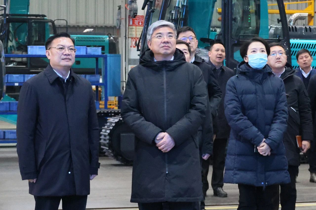 商务部部长助理唐文弘调研平博在线智能